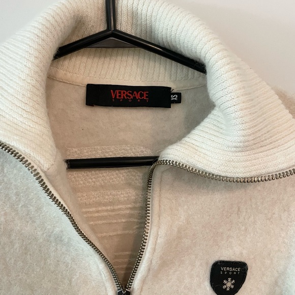 Versace authentic vintage sweeter - Picture 3 of 10